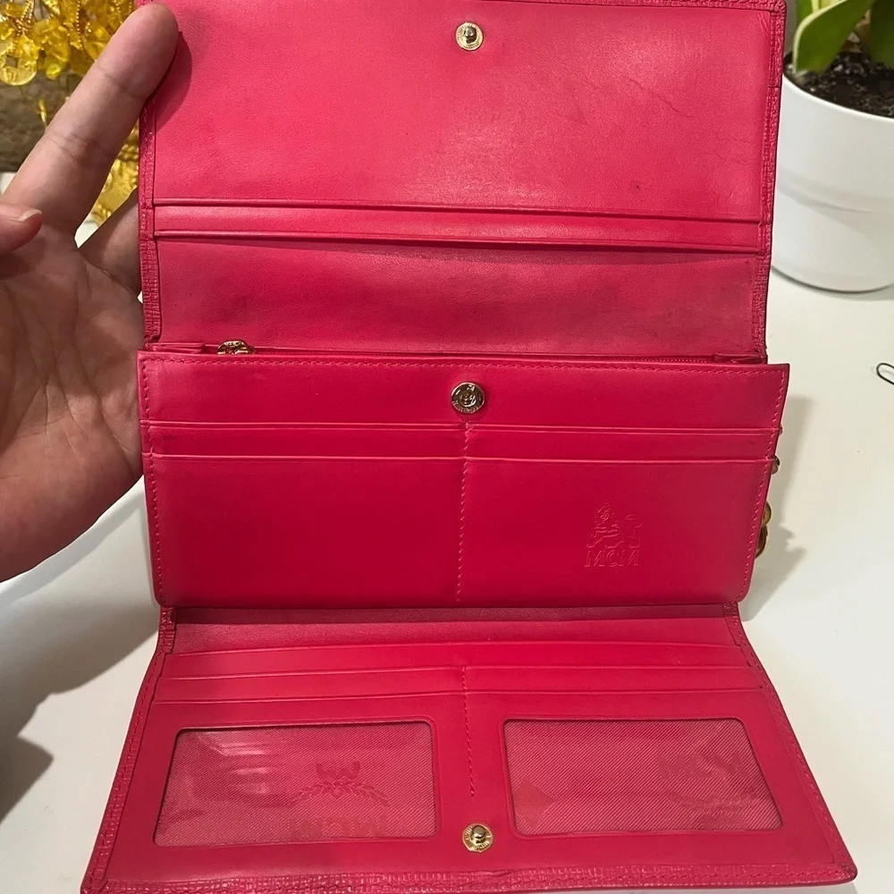 MCM DARK PINK LONG TRIFOLD WALLET